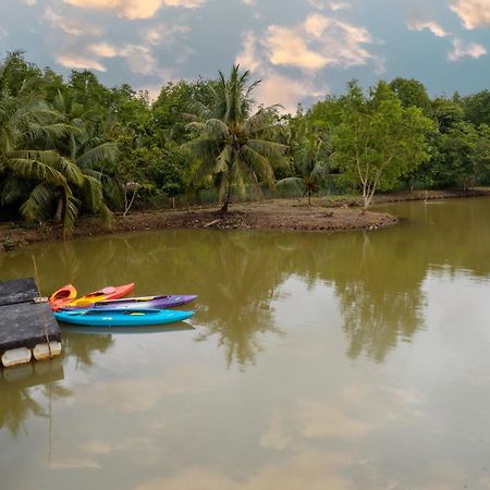 Putra Sentosa Retreat Camp, Sematan酒店 外观 照片